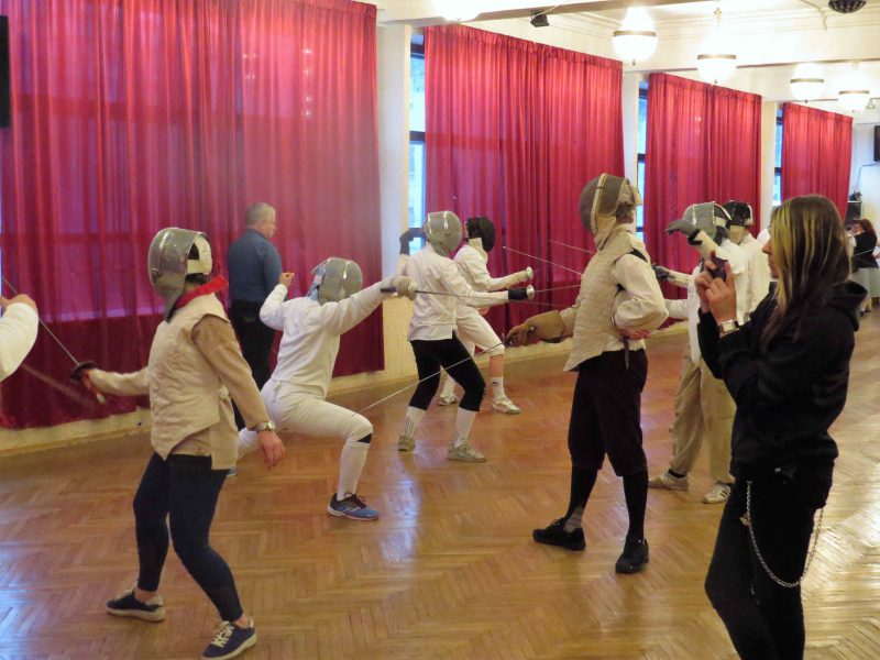 Открытый урок по фехтованию на Ассамблее Гранд Ассо