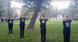 Ученики школы «Плащ и шпага» на церемонии День фехтования 2025 в день 10-летия основания школы.
13.09.2025