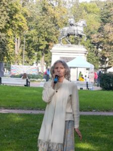 СПбФК. День фехтования 2025.
Открывает церемонию  организатор, председатель СПбФК Алина Николаевна Тулякова
 13.09.2025
Фото: Марина Чибисова