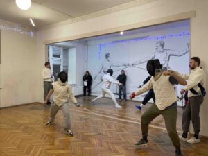 Санкт-Петербургский Фехтовальный Клуб. Святочный турнир. Участвуют фехтовальщики, посещающие курсы «Основы классического фехтования «Туше».
17.01.26
