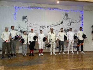 Санкт-Петербургский Фехтовальный Клуб. Святочный турнир. 
Главный судья Руслан Каприлов объявляет результаты поединков.
17.01.26
